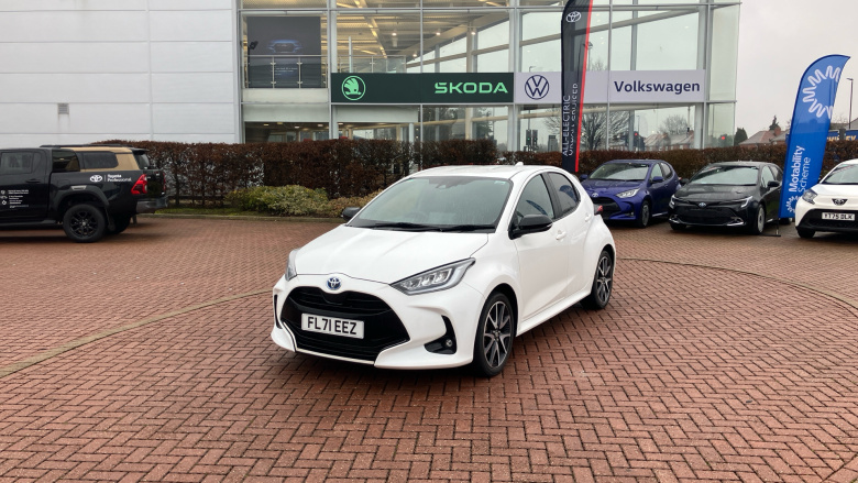 Toyota Yaris 1.5 Hybrid Dynamic 5dr CVT Hybrid Hatchback